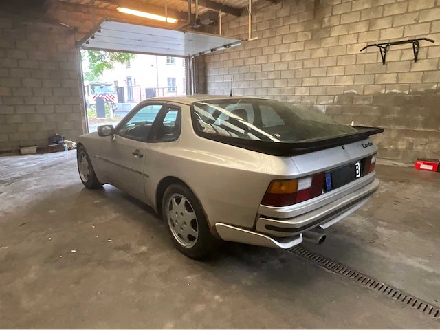 1987 porsche 944 turbo - oldtimer(unieke wagen) - afbeelding 22 van  28