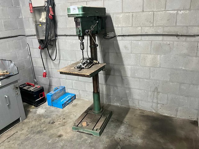1987 trutool tt-25 kolomboormachine - afbeelding 1 van  9