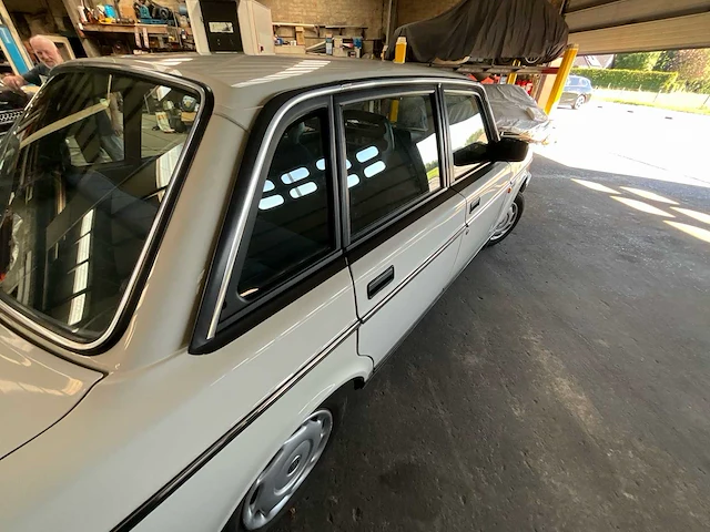 1987 volvo 240 - afbeelding 9 van  51