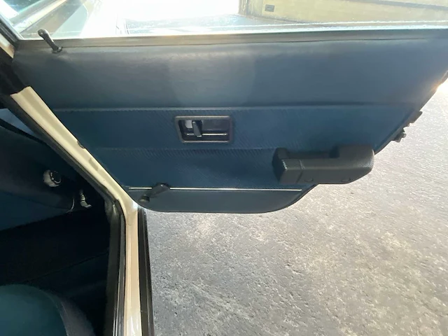1987 volvo 240 - afbeelding 28 van  51