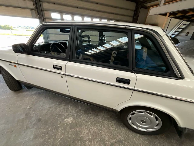 1987 volvo 240 - afbeelding 13 van  51