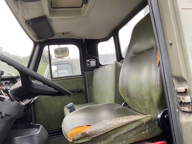 1987 volvo n10 6x6 met fassi 8m kraan legervoertuig - afbeelding 4 van  16