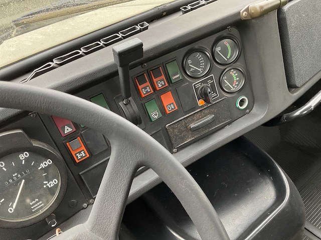 1987 volvo n10 6x6 met fassi 8m kraan legervoertuig - afbeelding 5 van  16