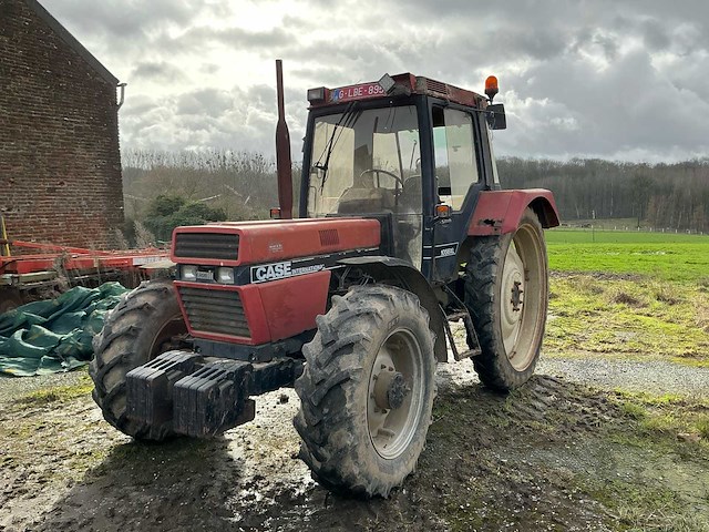 1988 case 1056xl vierwielaangedreven landbouwtractor - afbeelding 1 van  55