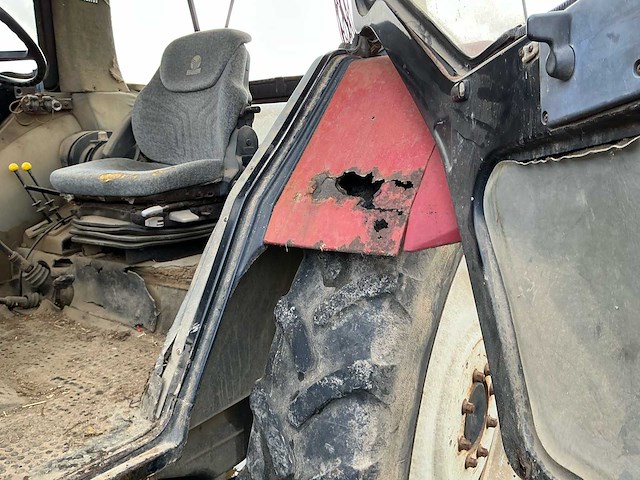 1988 case 1056xl vierwielaangedreven landbouwtractor - afbeelding 44 van  55