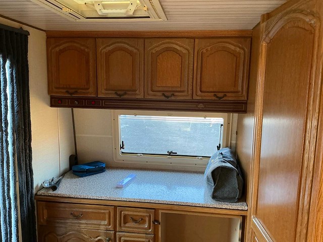 1988 hobby prestige 400 c caravan - afbeelding 6 van  19