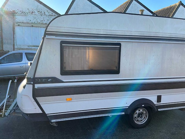 1988 hobby prestige 400 c caravan - afbeelding 13 van  19