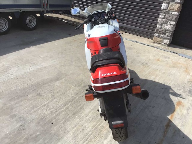 1988 honda cbr 1000 moto - afbeelding 9 van  12