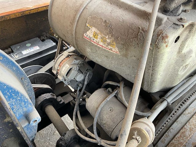 1988 j.loos betonmoussepomp - afbeelding 1 van  1