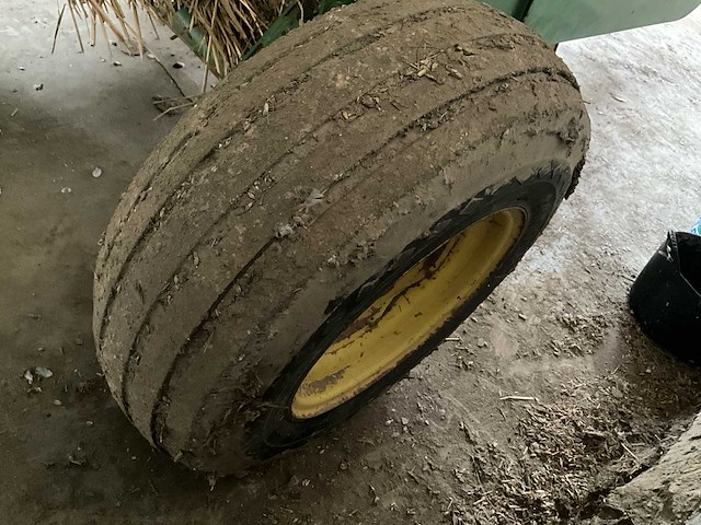 1988 john deere 550 ronde balenmachine - afbeelding 13 van  21