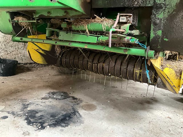 1988 john deere 550 ronde balenmachine - afbeelding 21 van  21
