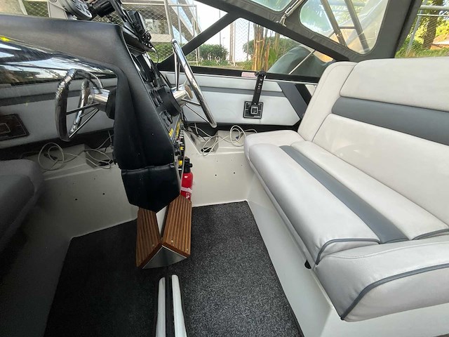 1988 regal ambassador 225xl mercruiser sportcruiser - afbeelding 22 van  74