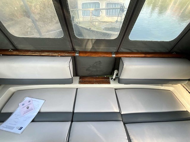 1988 regal ambassador 225xl mercruiser sportcruiser - afbeelding 27 van  74