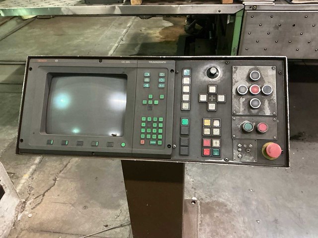 1988 trumpf trumatic 260 rotation ponsmachine - afbeelding 8 van  9