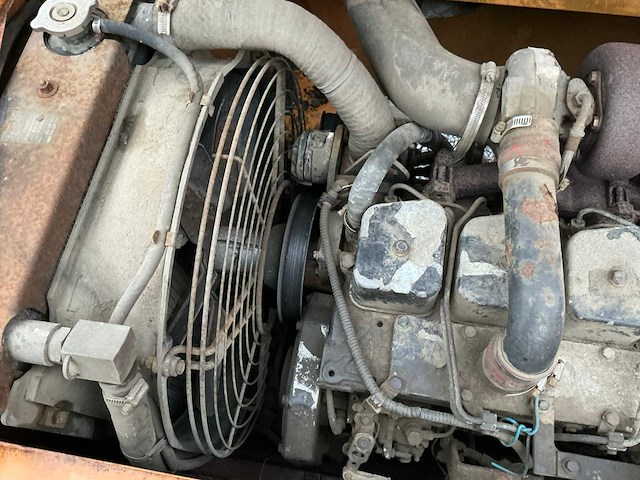 1989 case 688 wielgraafmachine - afbeelding 9 van  15