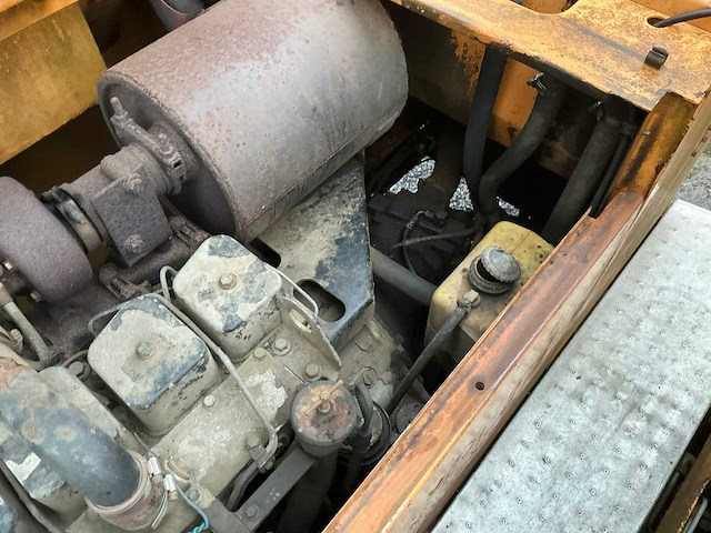 1989 case 688 wielgraafmachine - afbeelding 10 van  15