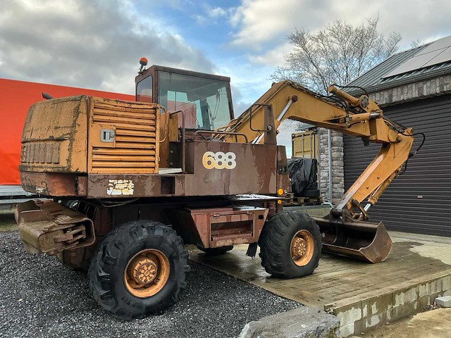 1989 case 688 wielgraafmachine - afbeelding 5 van  15