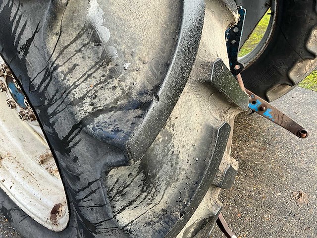 1989 ford 6410 vierwielaangedreven landbouwtractor - afbeelding 2 van  15