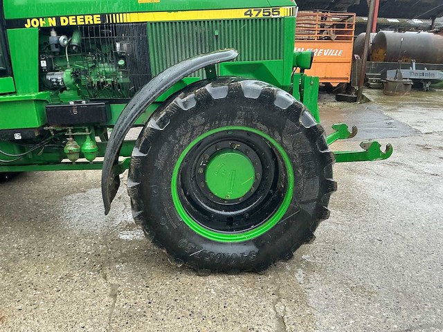 1989 john deere 4755 vierwielaangedreven landbouwtractor - afbeelding 4 van  49