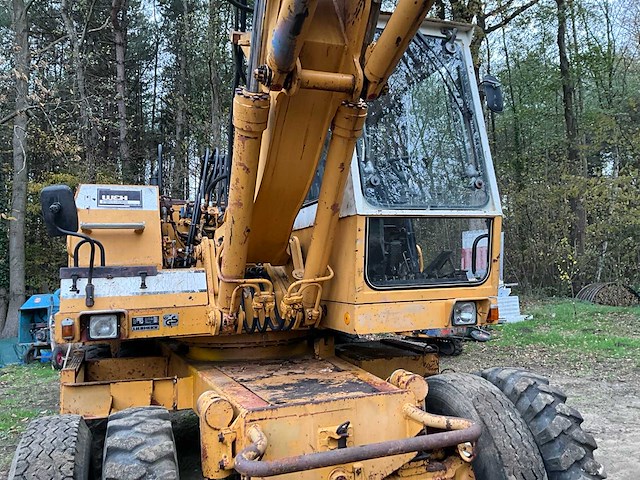 1989 liebherr a900b graaflaadmachine - 14 ton - met kentekenpapieren - afbeelding 13 van  29