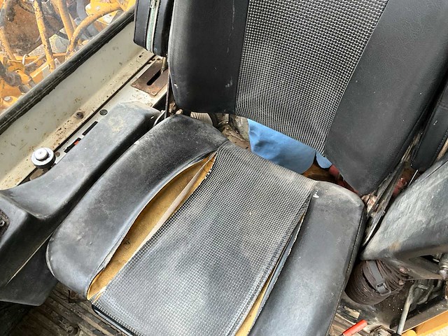 1989 liebherr a900b graaflaadmachine - 14 ton - met kentekenpapieren - afbeelding 23 van  29