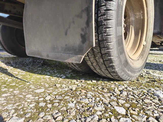 1989 mercedes 709d vrachtwagen - afbeelding 3 van  27