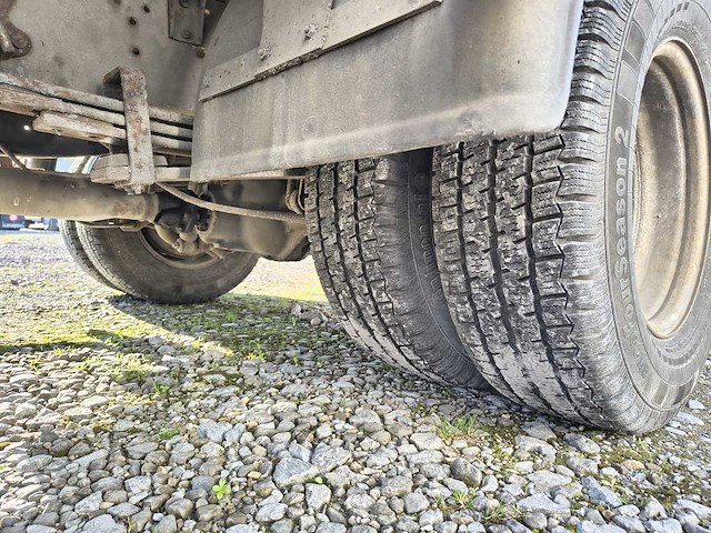 1989 mercedes 709d vrachtwagen - afbeelding 26 van  27