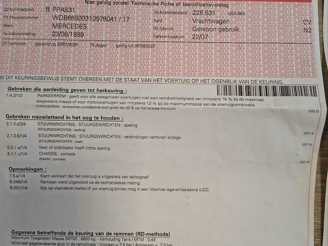 1989 mercedes 709d vrachtwagen - afbeelding 12 van  27