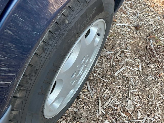 1989 mercedes-benz w124 e230 oldtimer - afbeelding 18 van  82