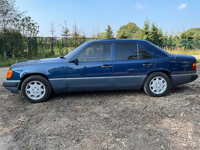 1989 mercedes-benz w124 e230 oldtimer - afbeelding 12 van  82