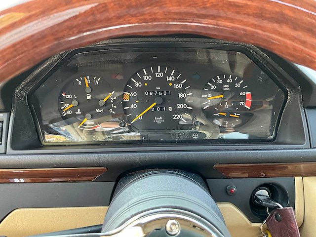 1989 mercedes-benz w124 e230 oldtimer - afbeelding 27 van  82