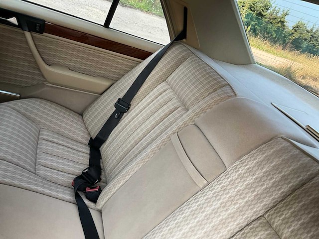 1989 mercedes-benz w124 e230 oldtimer - afbeelding 41 van  82