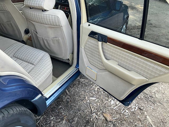 1989 mercedes-benz w124 e230 oldtimer - afbeelding 46 van  82