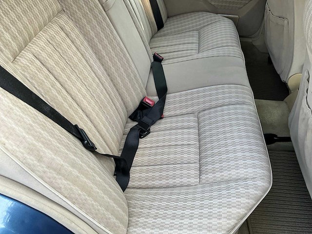 1989 mercedes-benz w124 e230 oldtimer - afbeelding 50 van  82