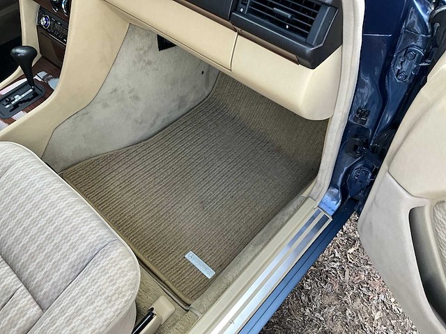 1989 mercedes-benz w124 e230 oldtimer - afbeelding 54 van  82