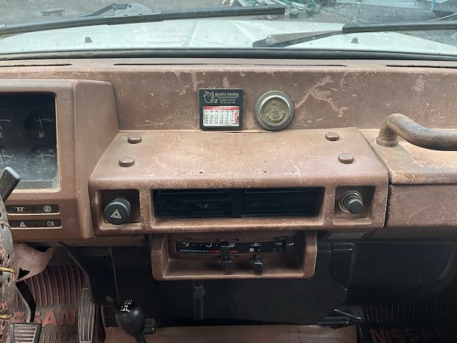 1989 nissan patrol 3.3 6 cilinder - afbeelding 14 van  65