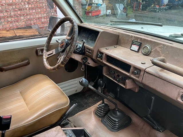 1989 nissan patrol 3.3 6 cilinder - afbeelding 41 van  65