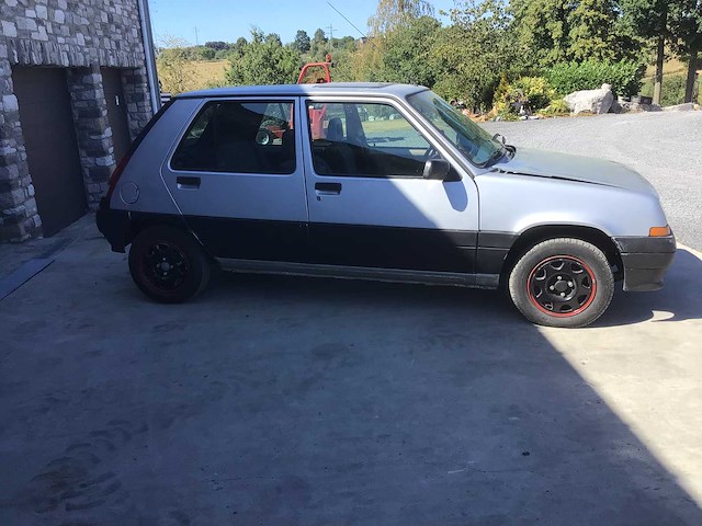 1989 renault r5 vintage auto's > 15 - afbeelding 21 van  25