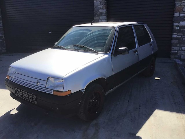1989 renault r5 vintage auto's > 15 - afbeelding 19 van  25