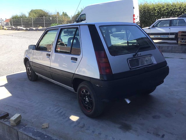 1989 renault r5 vintage auto's > 15 - afbeelding 20 van  25
