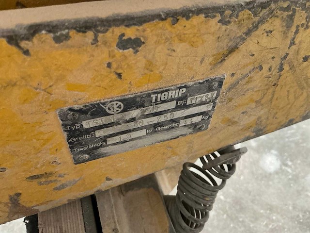 1989 tigrip hijsklem voor platen (3x) - afbeelding 4 van  8