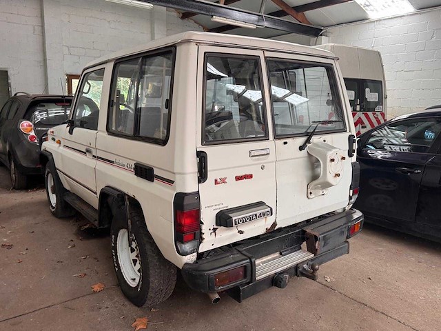 1989 toyota - afbeelding 14 van  16