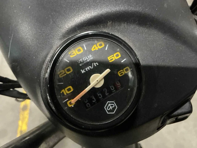 1989 vespa piaggio ciao - klassieke bromfiets/pedelec - afbeelding 5 van  8