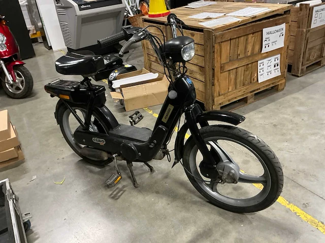 1989 vespa piaggio ciao - klassieke bromfiets/pedelec - afbeelding 7 van  8