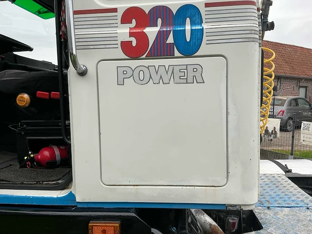 1989 volvo f10 globetrotter vrachtwagen - afbeelding 22 van  71