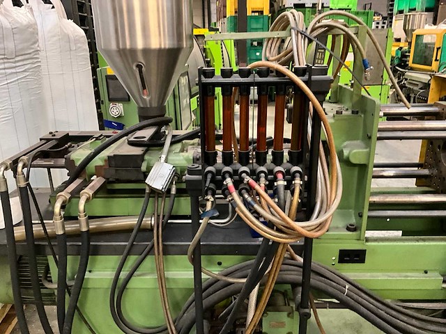 1990 arburg allrounder 270 d 850-90 spuitgietmachine - afbeelding 16 van  30