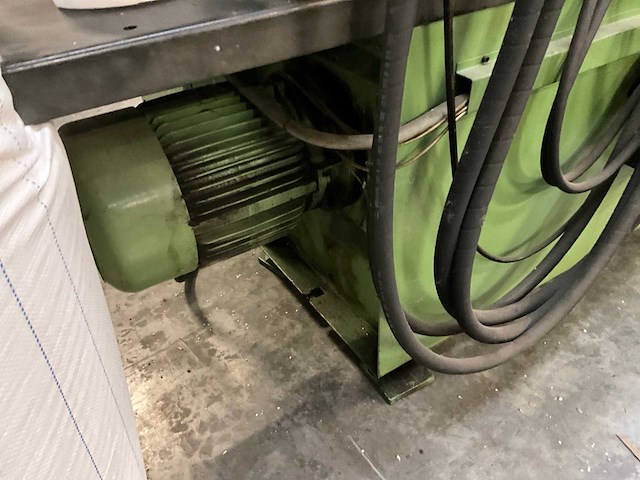 1990 arburg allrounder 270 d 850-90 spuitgietmachine - afbeelding 22 van  30