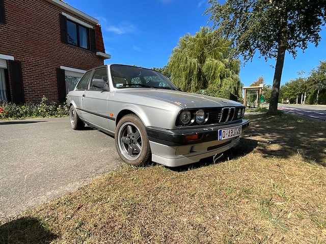 1990 bmw e30/316i - afbeelding 51 van  53