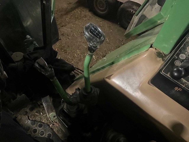 1990 fendt fwa385s-88 landbouwtractor - afbeelding 8 van  27