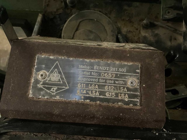 1990 fendt fwa385s-88 landbouwtractor - afbeelding 13 van  27